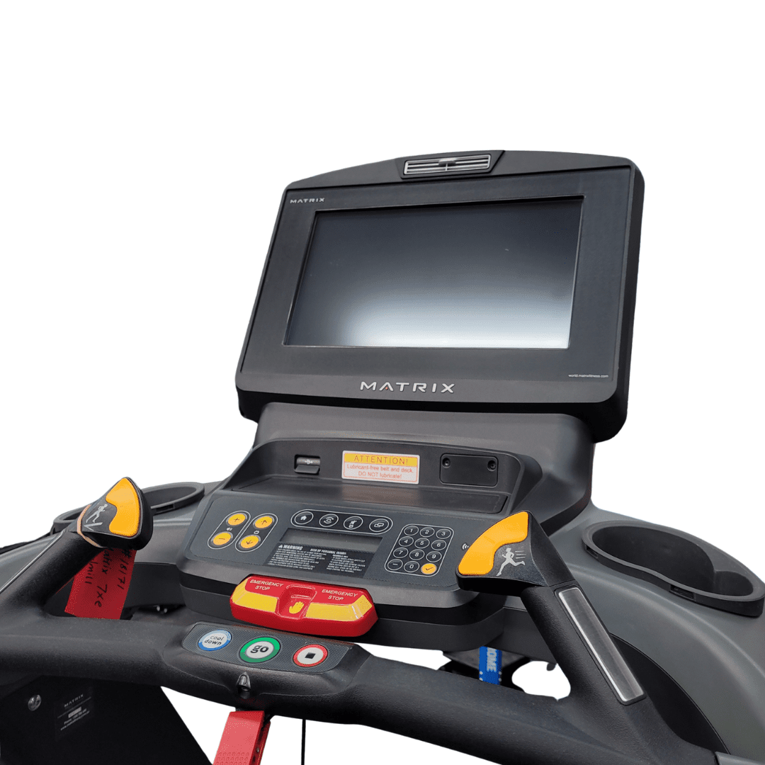 Matrix T7Xe Treadmill - 1